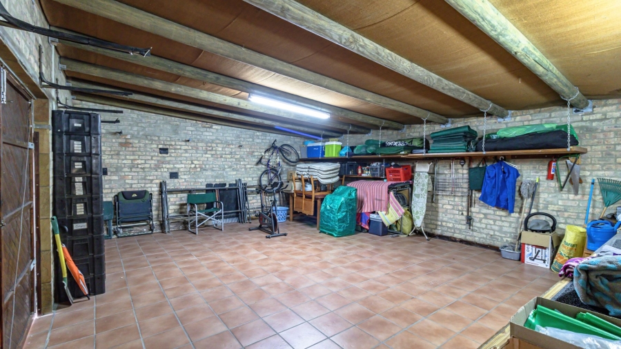 2 Bedroom Property for Sale in De Kelders Western Cape